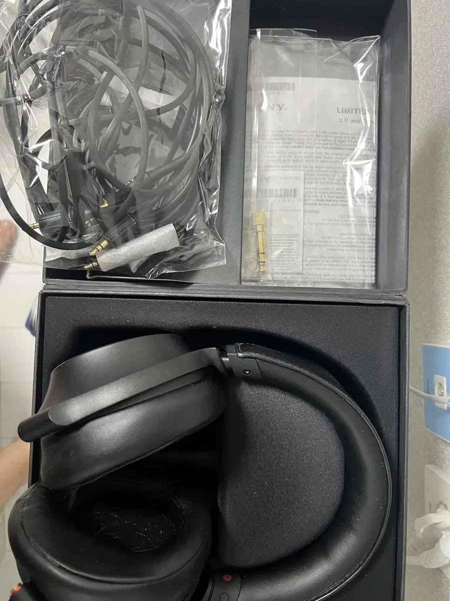 sony mdr-z7m2